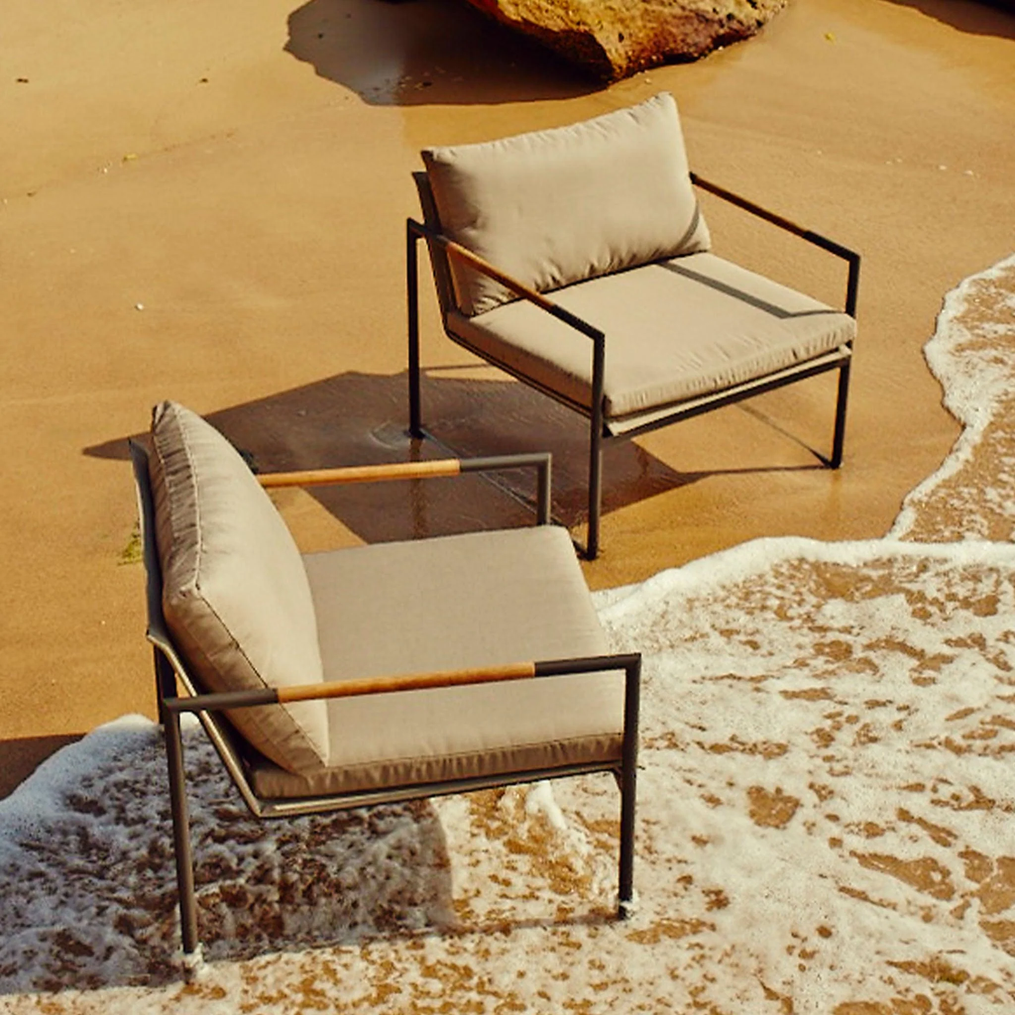 Breeze Lounge Chair - Image 7
