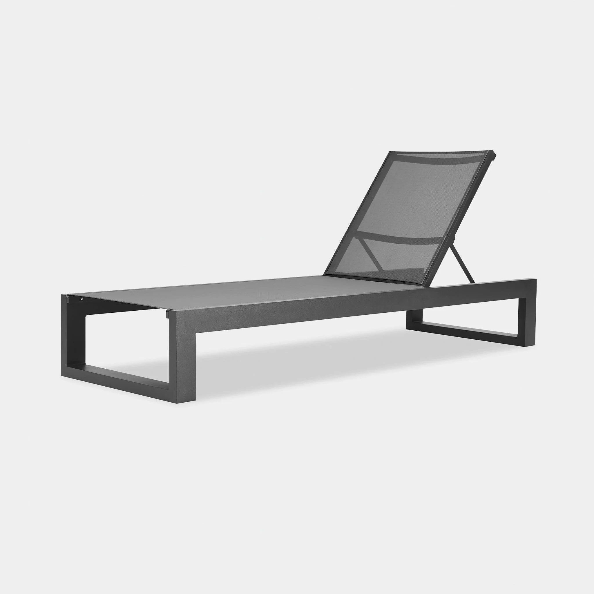 Hampton Sun Lounge - Image 4
