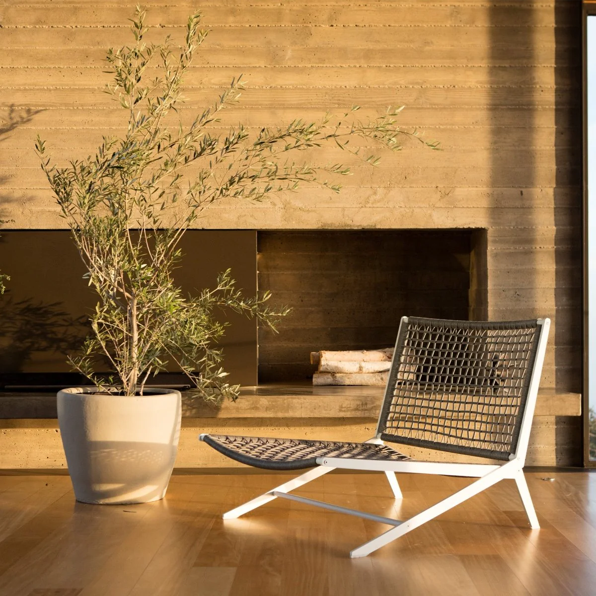 Loop Easy Chair - Image 2