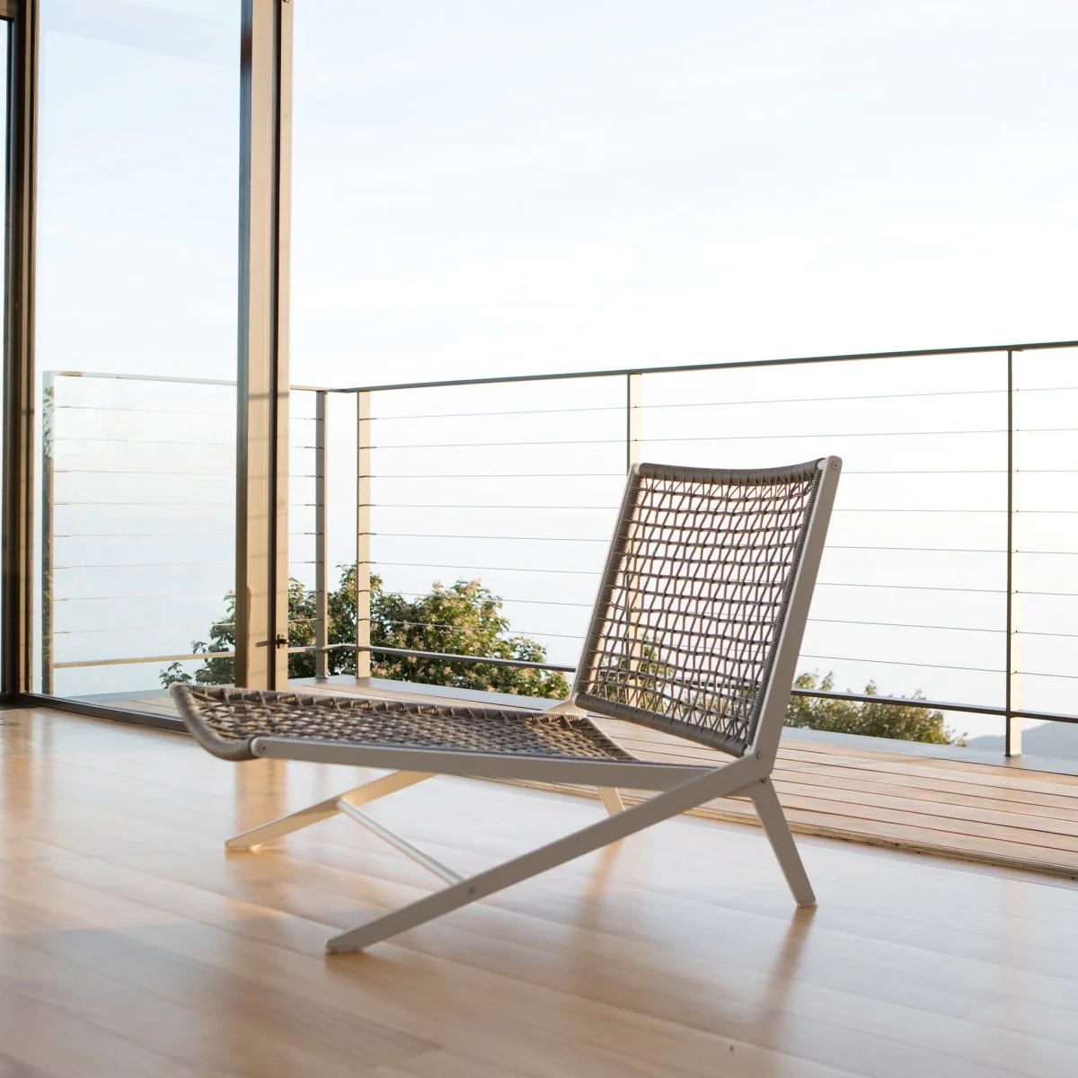 Loop Easy Chair - Image 5