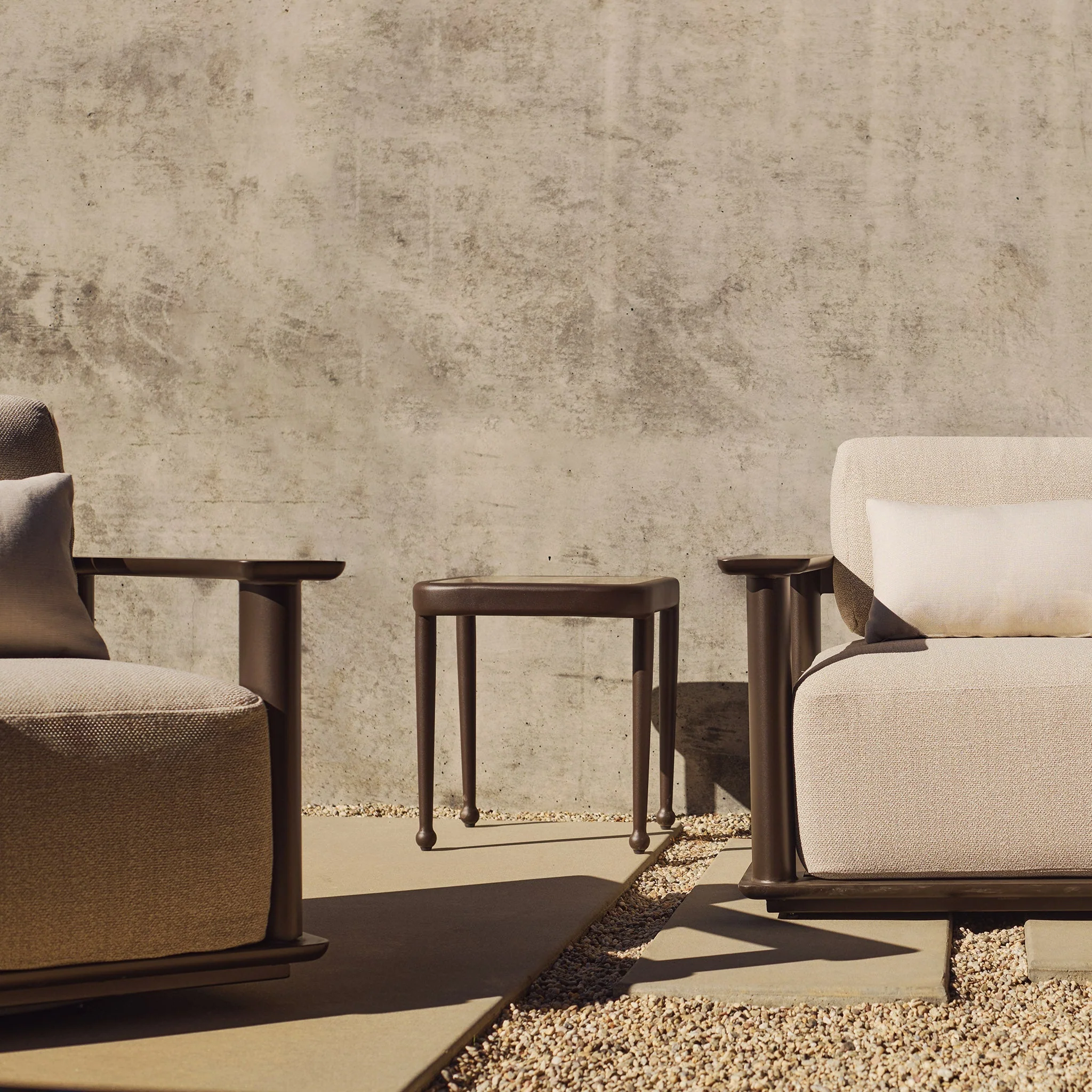 Newport Aluminium Lounge Chair - Image 9
