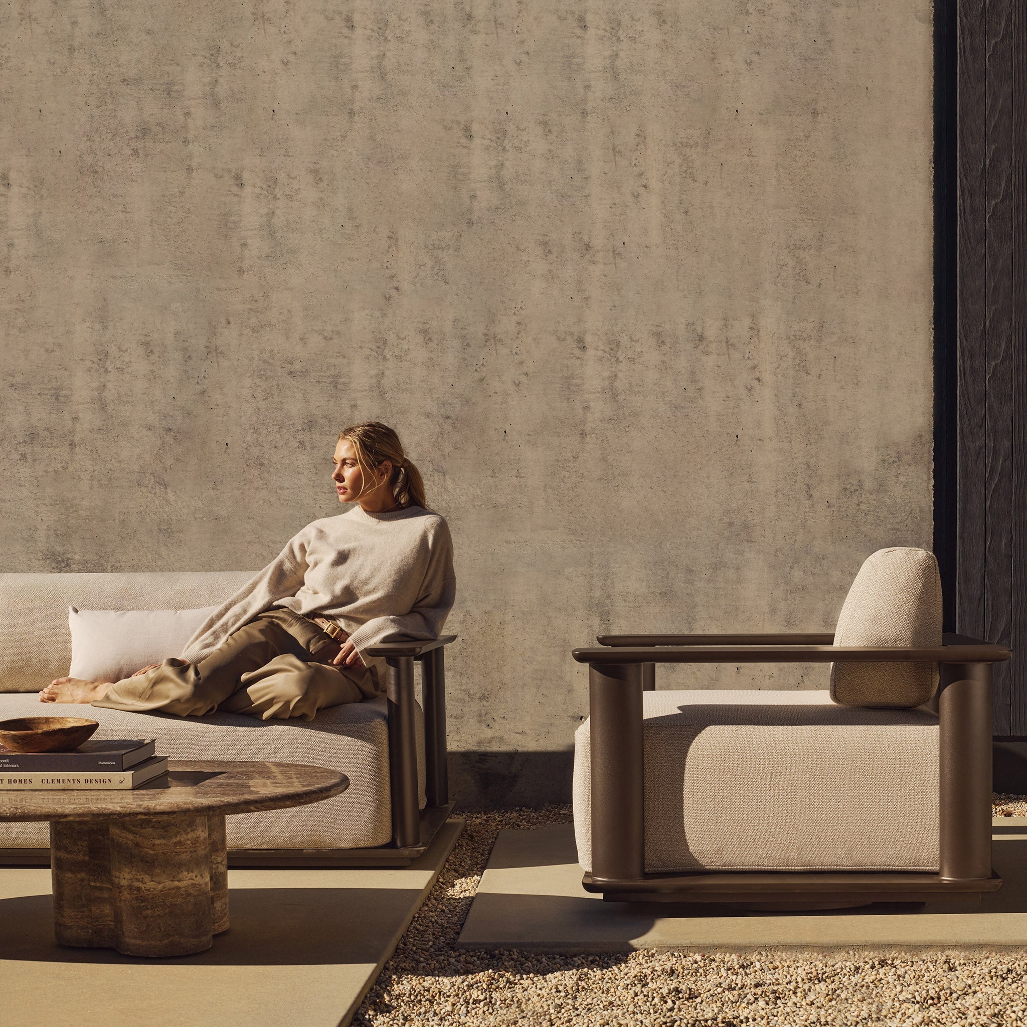 Newport Aluminium Swivel Lounge Chair - Image 9