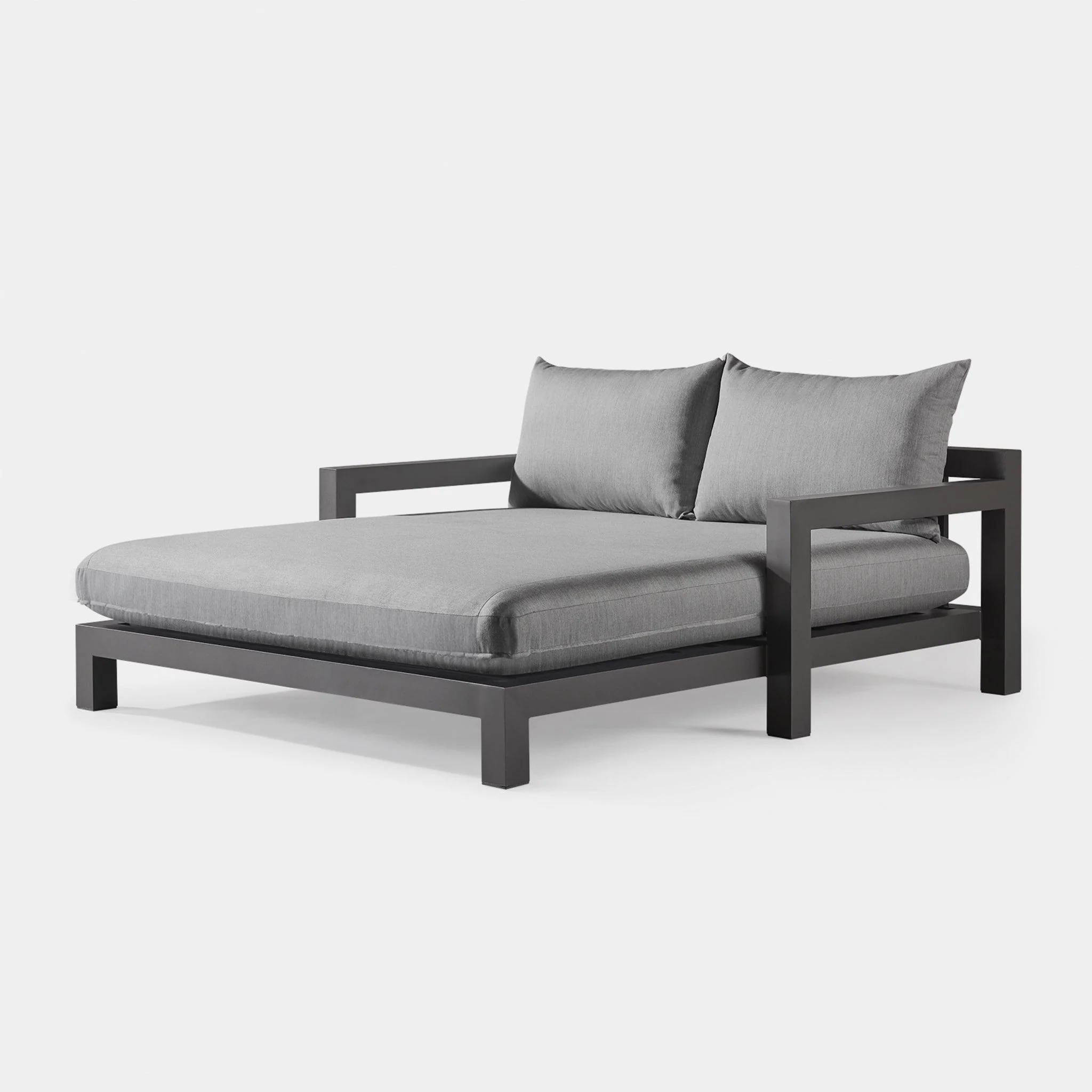 Pacific Aluminum Daybed - Image 4