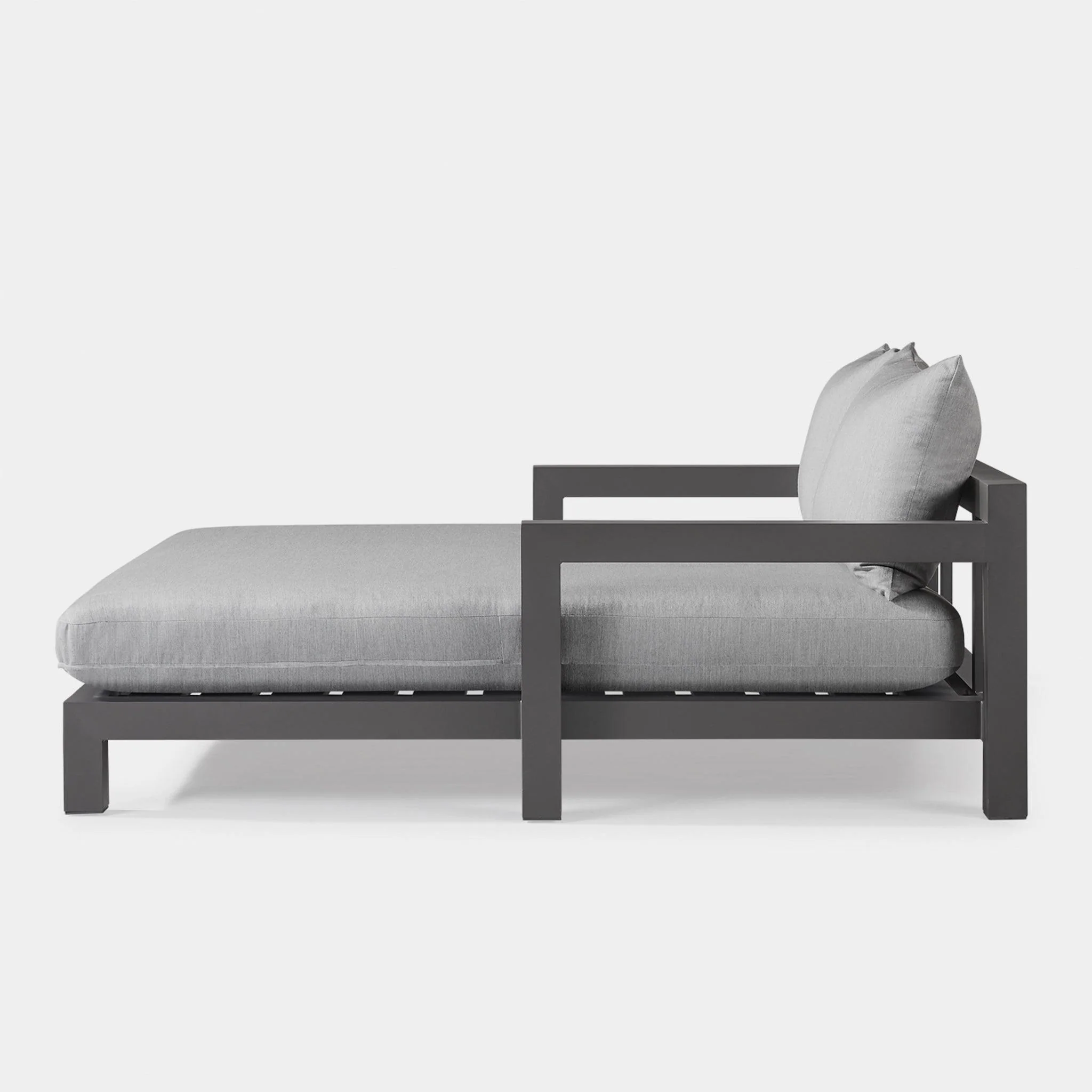 Pacific Aluminum Daybed - Image 7