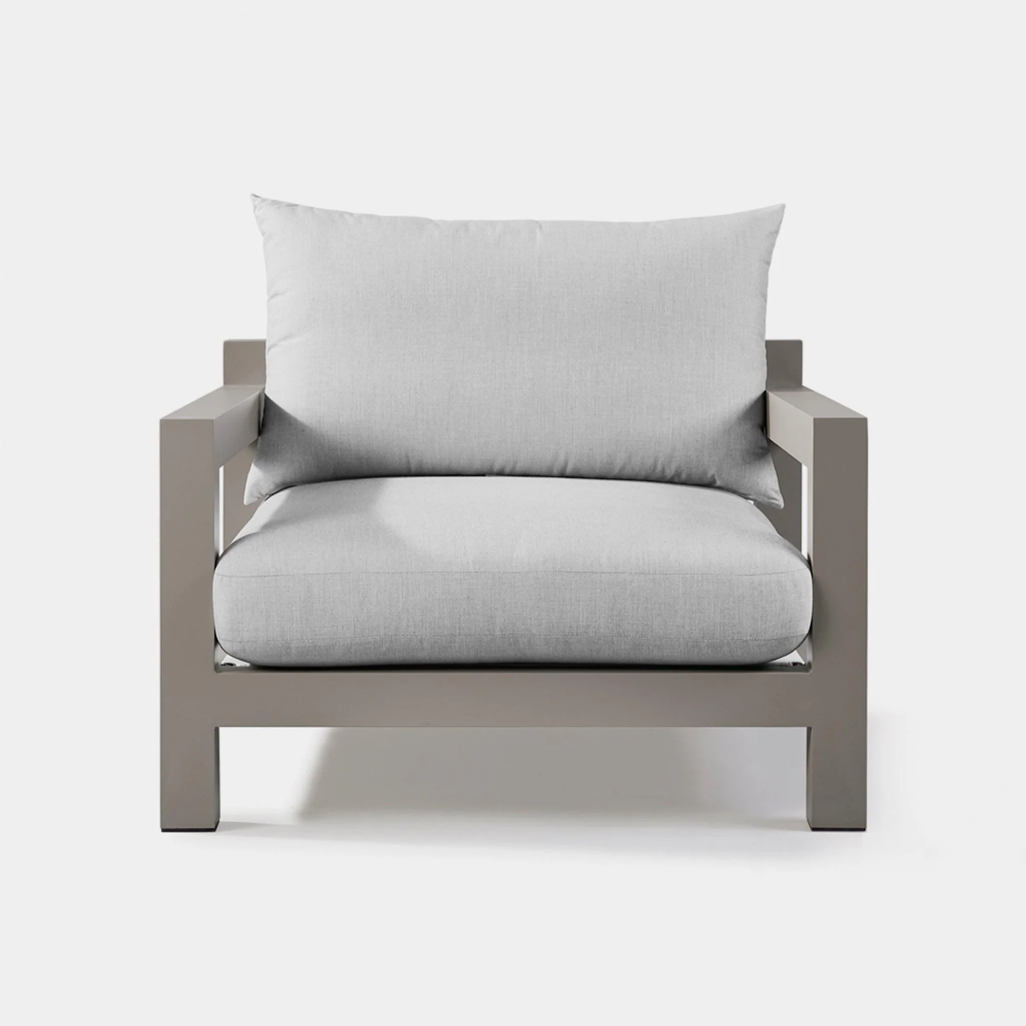 Pacific Aluminum Lounge Chair - Image 7